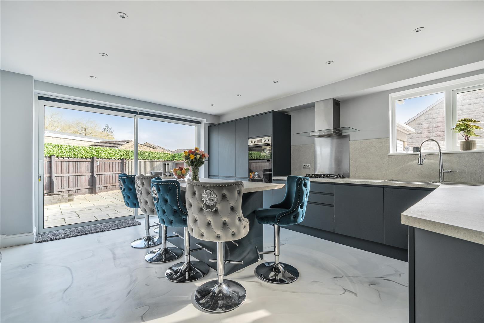 Kitchen/Breakfast Room